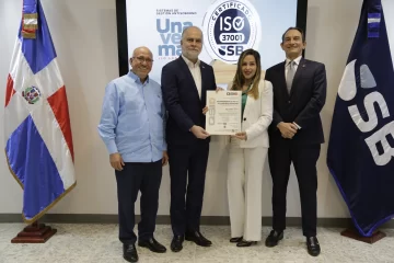 Superintendencia de Bancos recibe certificación internacional sobre gestión antisoborno