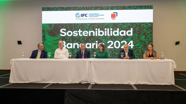 Bancos dominicanos firman protocolo verde para abordar desafíos climáticos
