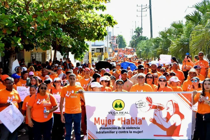 Participantes-caminara-Mujer-Habla-realizada-el-Domingo-10-de-marzo-728x485