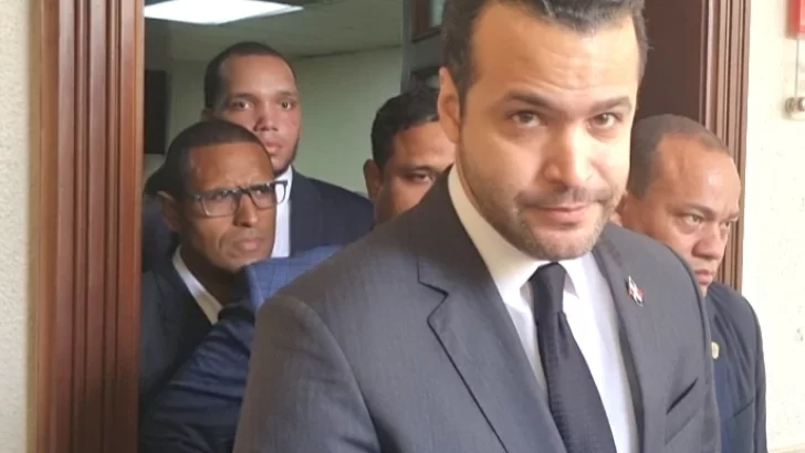 Juez aplaza audiencia contra Rafael Paz