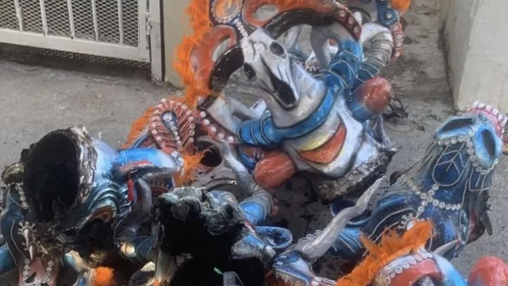 Varias personas resultan quemadas en carnaval de Salcedo