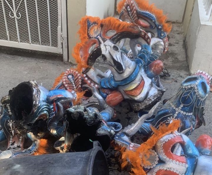 Varias personas resultan quemadas en carnaval de Salcedo