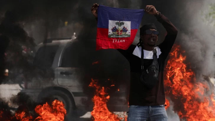 La UE evacúa a su personal diplomático en Haití por 'dramático' deterioro de la seguridad