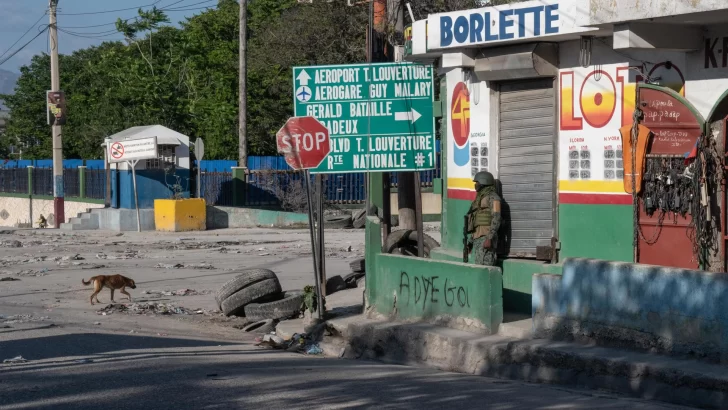 Puerto Príncipe vive el último día en estado de emergencia entre tiroteos y saqueos