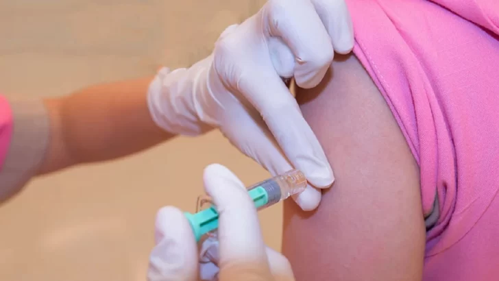 Niñas dominicanas de 9 a 14 años son vacunadas contra el virus del papiloma humano (VPH)