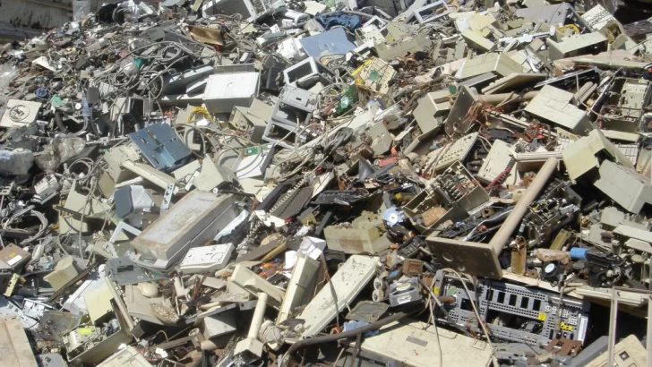 La basura electrónica crece 5 veces más rápido que el reciclaje
