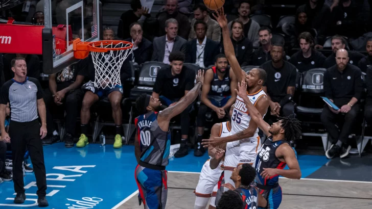 Durant se convierte en el octavo máximo anotador de la NBA