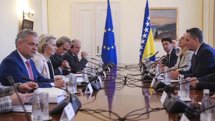 La UE recomendará la apertura de negociaciones de adhesión con Bosnia-Herzegovina