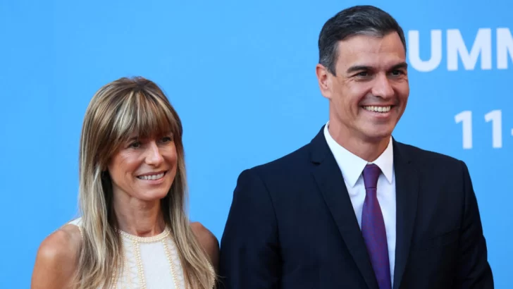 El presidente Pedro Sánchez evalúa renunciar tras conocerse la investigación a su esposa
