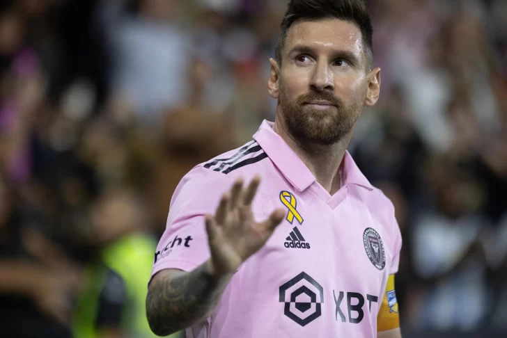 Messi contribuye a la caída de dos ministros de Hong Kong