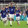 El Inter gana al Milan, se corona campeón y negocia refuerzos gratuitos