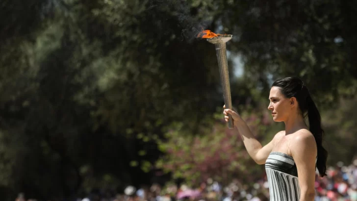 La antorcha olímpica llegará este miércoles a territorio francés