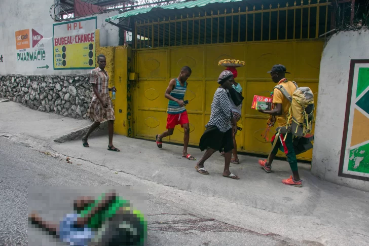 Cooperantes narran el 'desastre humanitario' de Haití, con balas perdidas, secuestros y miedo