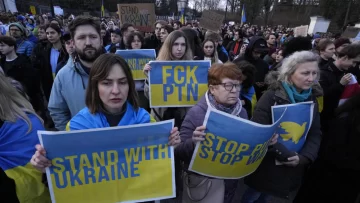 Varsovia podría repatriar a Kiev ucranianos aptos para la guerra que viven en Polonia