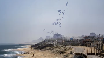 EE.UU. comienza la construcción de un muelle y un puerto temporal en Gaza