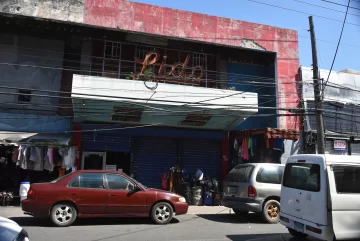 Lido y Apolo dominaron el mercado XXX en la capital en los años de apogeo de las salas de cine