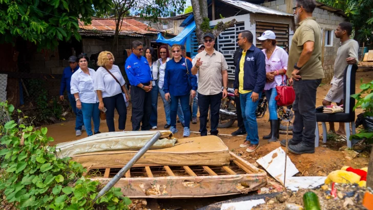 Gobierno inicia distribución de ayuda a familias afectadas por lluvias en Samaná y Puerto Plata