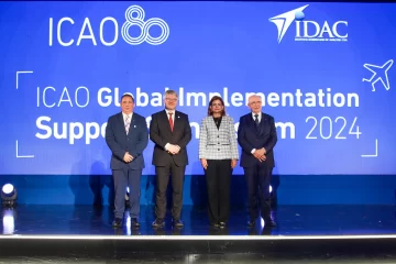 Hector-Porcelladirector-general-del-IDAC-Juan-Carlos-SalazarSecretario-general-ICAO-Raquel-Pena-VIcepresidenta-de-la-RD-y-Salvatore-Sciacchitano-presidente-del-consejo-ICAO-728x485