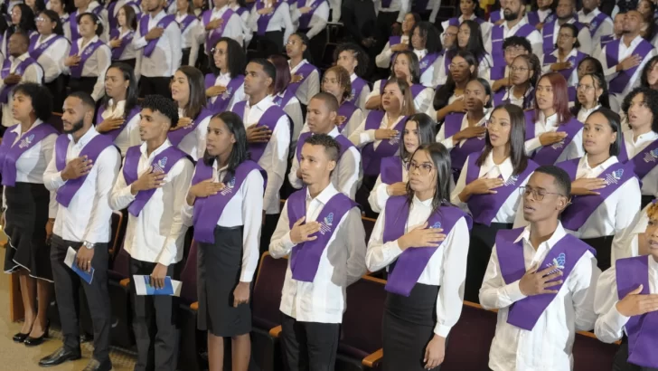 ISFODOSU gradúa a 287 nuevos profesionales de la educación