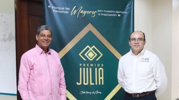 Presentan convocatoria Premios Julia para mayores de 70 años con impacto