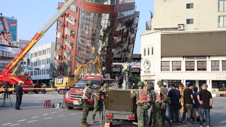 Presidente electo de Taiwán visita ‘zona cero’ del sismo y promete ayudas a los afectados