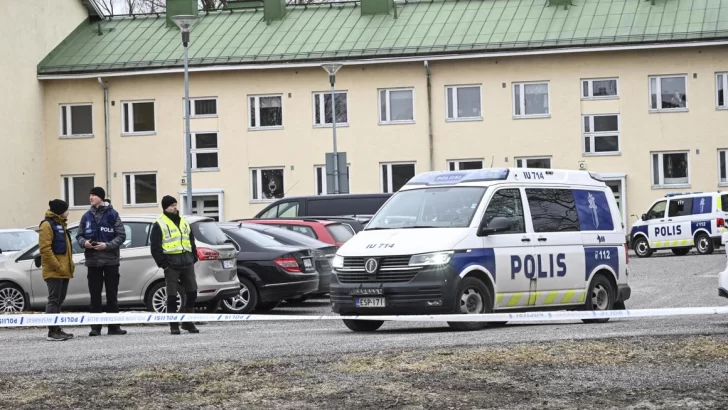 Un muerto y dos heridos en un tiroteo en un colegio de Finlandia
