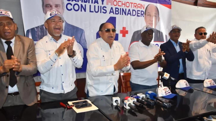 Transportistas de pasajeros afiliados a Mochotran apoyan reelección de Luis Abinader