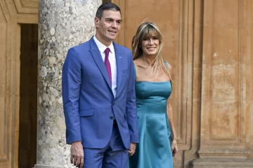 Presidente Sánchez considera renunciar tras denuncia contra su esposa