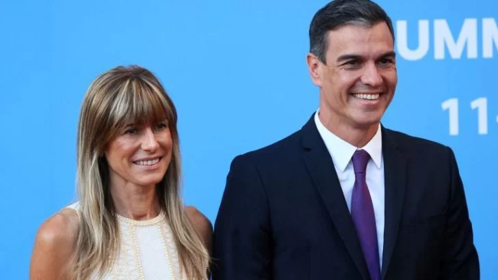 'Necesito parar y reflexionar': el presidente del gobierno español, Pedro Sánchez, dice que se plantea dimitir tras el inicio de una investigación a su esposa