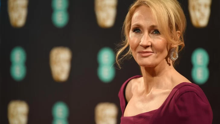 JK Rowling desafía al gobierno escocés con la nueva ley contra delitos de odio