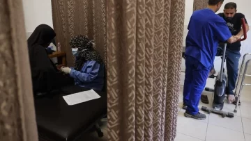 Médicos Sin Fronteras evacúa su hospital en Rafah debido a los bombardeos