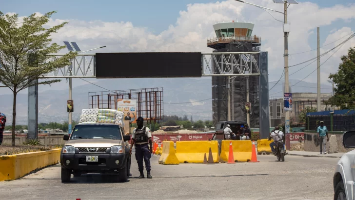 Abinader en contacto con países que conformarán fuerza armada en Haití