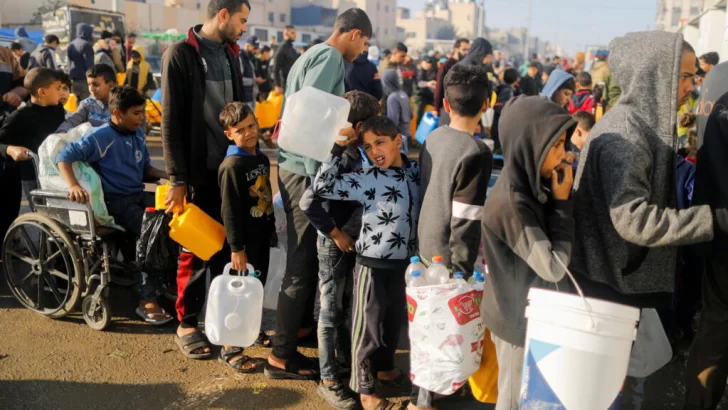 La CIJ ordena a Israel a detener su invasión terrestre en Rafah por ...