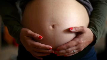 'No me dejaron divorciarme por estar embarazada': las leyes de EE.UU. que impiden a las mujeres separarse antes del parto