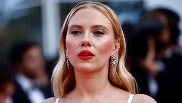 'Cuando la escuché me quedé en shock': por qué el programa de IA ChatGPT dejará de usar la voz que se parece a la de Scarlett Johansson