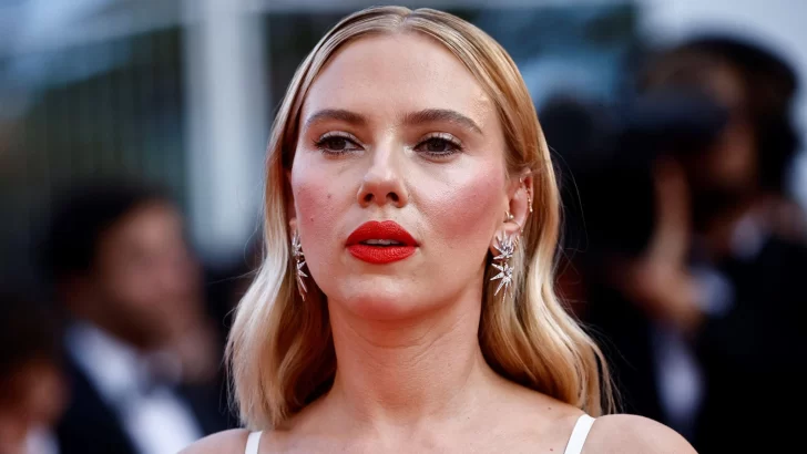 'Cuando la escuché me quedé en shock': por qué el programa de IA ChatGPT dejará de usar la voz que se parece a la de Scarlett Johansson