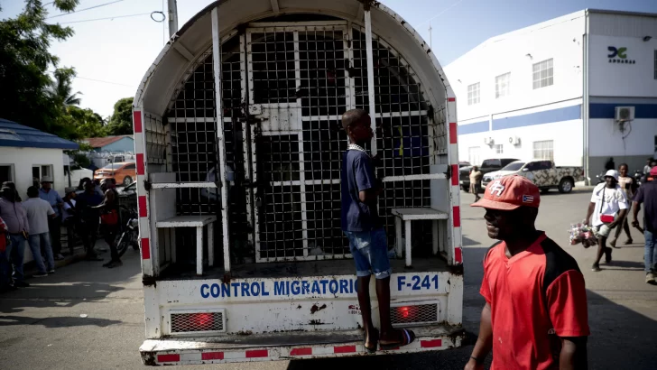 Conferencia de religiosos rechaza medidas migratorias del Gobierno