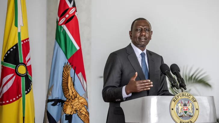 El presidente de Kenia anuncia austeridad y cambios en el Gobierno tras protestas