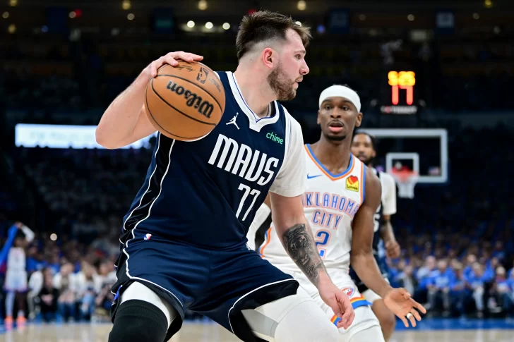 Los Thunder se adelantan 1-0 ante Mavericks