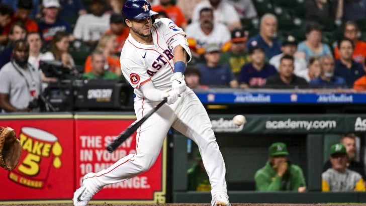 Yainer Díaz ayuda al triunfo de Astros y Manny Machado al de los Padres ante Mets
