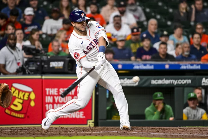 Yainer Díaz ayuda al triunfo de Astros y Manny Machado al de los Padres ante Mets