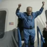 Blue Origin lleva pasajeros al espacio, incluido el astronauta con más edad