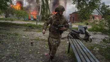 Rusia intensifica los combates en torno a Járkov frente a ucranianos debilitados