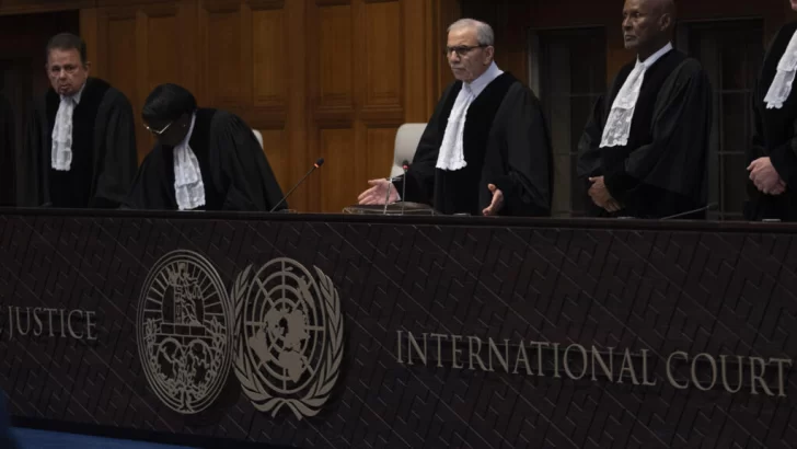 La CIJ ordena a Israel detener ‘de inmediato’ su ofensiva militar en ...