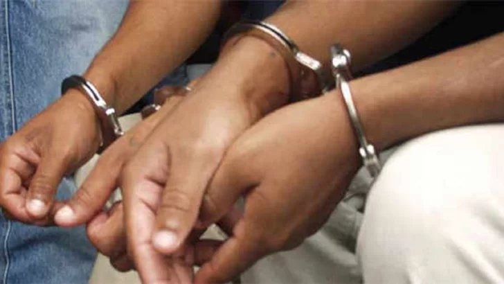Arrestan por separado a ocho personas por distintos delitos