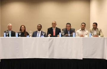 Fuerza del Pueblo presenta Misión Observación Electoral encabezada por expresidente de Colombia