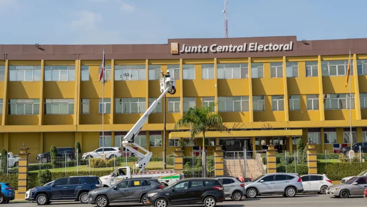 Edesur habilita doble circuito a centro de transmisión de datos de la JCE