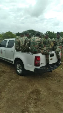 Medio-Ambiente-refuerza-la-vigilancia-militar-para-evitar-ilicitos-en-las-Dunas-de-Bani-3-410x728