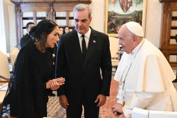 Papa Francisco felicita al presidente Abinader y expresa interés por visitar República Dominicana
