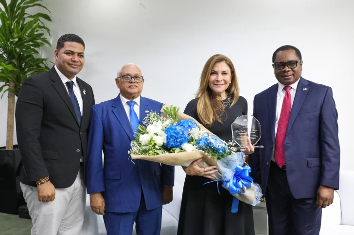 Tesorería Nacional conmemora Semana de la Ética Ciudadana y reconoce a Carolina Mejía